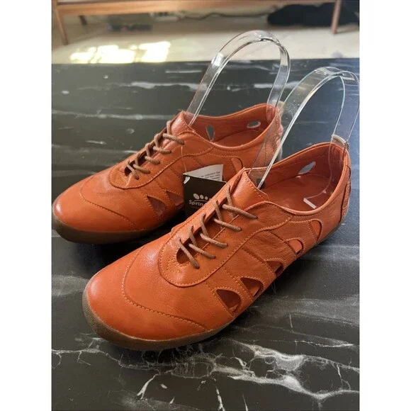 Spring Step Konak Sneaker Size 36/5.5-6 Womens Coral Orange Leather Shoe Cutouts - Picture 1 of 9